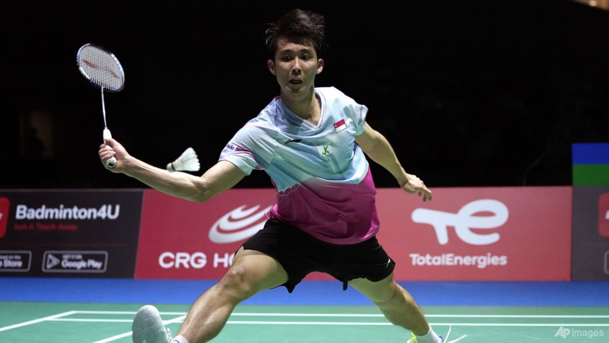 loh-kean-yew-becomes-first-singaporean-man-to-reach-badminton-world-tour-finals-–-cna