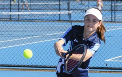 port-lincoln-tennis:-men's-and-junior's-hit-out