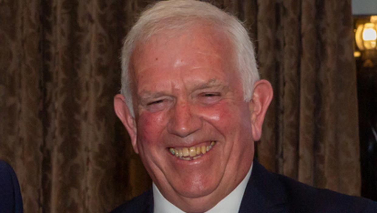 kerry-badminton-says-farewell-to-johnny-brosnan-who-vacates-position-of-president-after-15-years-–-independent.ie