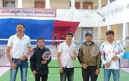 madhya-pradesh:-veer-bahadur,-rama-shukla-lift-badminton-championship-trophy-in-narmadapuram-–-free-press-journal