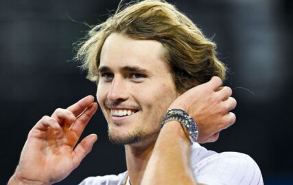 zverev-defeats-djokovic-to-help-hawks-to-world-tennis-league-win