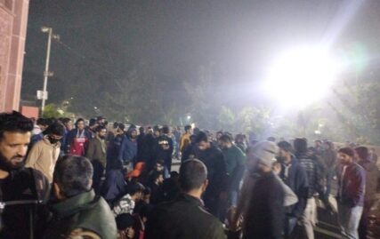 kashmiri-students-protest-at-amu-against-alleged-thrashing-of-phd-…-–-kashmir-patriot