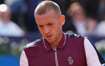 barcelona-open:-dan-evans-beaten-by-carlos-alcaraz-in-semi-final