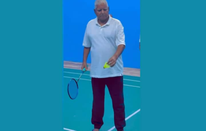 rjd-supremo-lalu-yadav-shows-off-badminton-skills,-son-tejashwi-shares-video.-watch