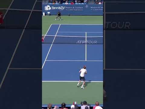 jaw-dropping-monfils-defence-vs-rublev-