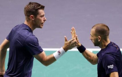 davis-cup-2023-results:-great-britain-beat-switzerland-2-1-to-strengthen-hopes-of-final-eight-spot