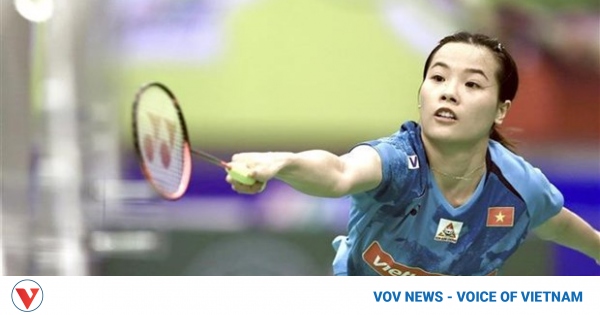 nguyen-thuy-linh-wins-trophy-at-vietnam-open-2023-badminton-tournament