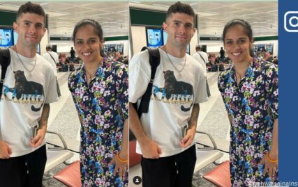 badminton-star-saina-nehwal-bumps-into-famous-footballer,-shares-photo-on-instagram