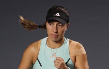 wta-finals:-jessica-pegula-earns-dominant-win-against-coco-gauff-to-reach-final-in-mexico