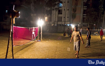 dhaka’s-love-affair-with-winter-badminton