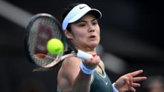 raducanu-beaten-by-svitolina-in-auckland