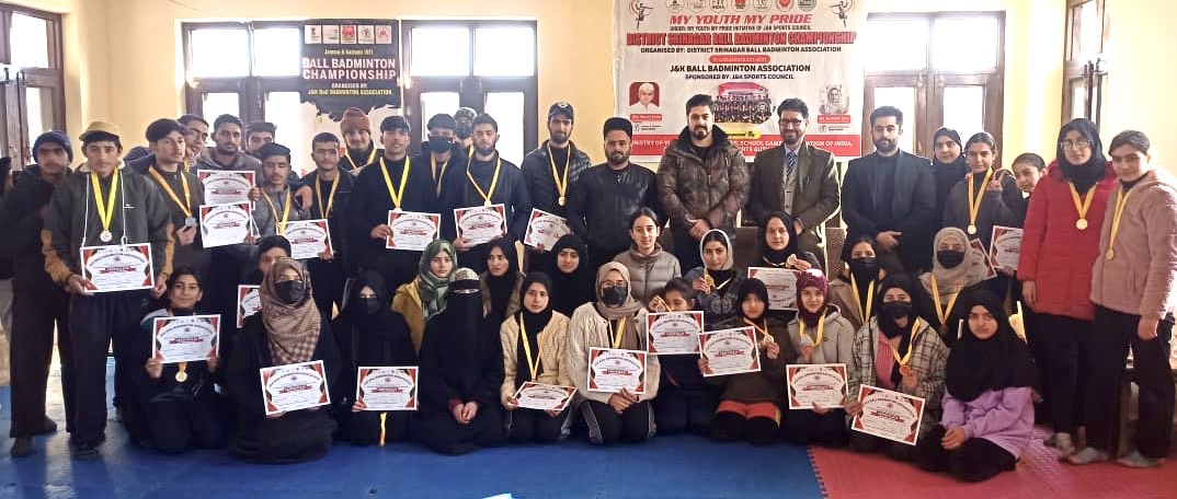 my-youth-my-pride:-district-srinagar-ball-badminton-championship-2023-24-concludes-with-grand-awards-ceremony