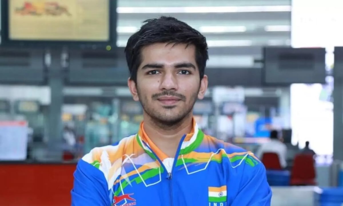 spanish-para-badminton-championships:-tarun,-sukant-kadam-secure-gold-and-silver