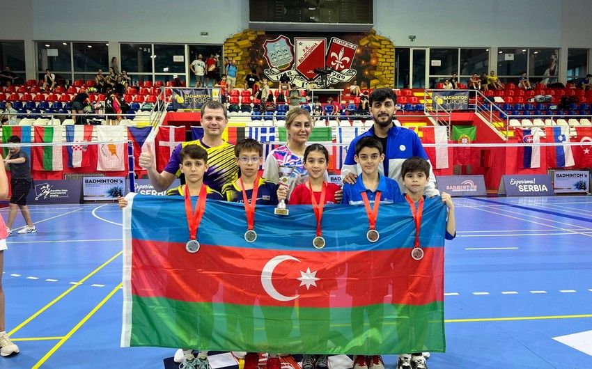 azerbaijani-badminton-players-win-medals-at-international-competition-in-serbia-[photo]