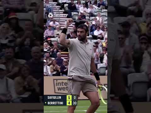 sinner-&-berrettini-hit-different-on-grass-