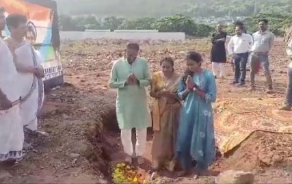 pv-sindhu-performs-bhumi-puja,-opens-center-for-badminton-and-sports-excellence