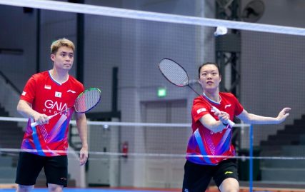 golden-badminton-couple-terry-hee-jessica-tan-splits-while-tan-recovers-from-injury