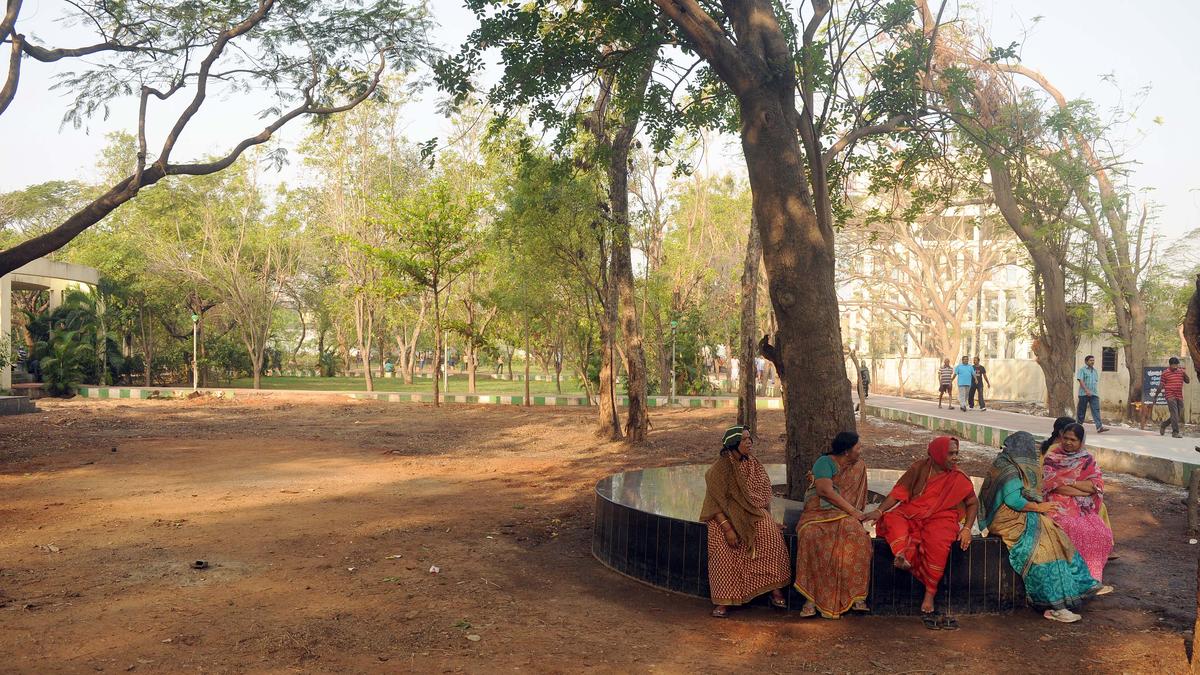 chennai-corporation-to-build-badminton-court-at-millennium-park