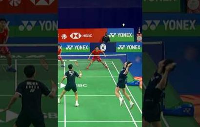 when-seo-seung-jae-smashes-cross-court,-there’s-no-coming-back.-#badminton