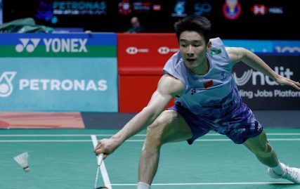 badminton-asia-championships-2025:-loh-kean-yew-dumped-out-by-vitidsarn-in-semis,-lu-guangzu-still-owns-li-shifeng