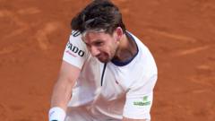 norrie-beaten-in-barcelona,-alcaraz-edges-out-quinn
