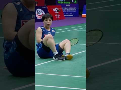 when-your-legs-won’t-cooperate.-🫣-#badminton-#anseyoung-#akaneyamaguchi-#bwf