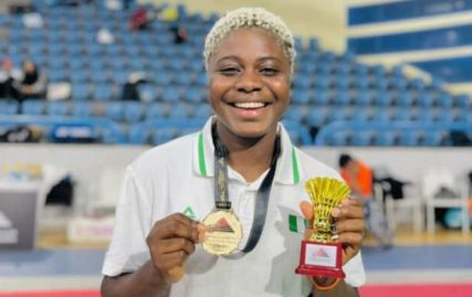 eniola-bolaji-wins-2024-africa-women-in-badminton-award