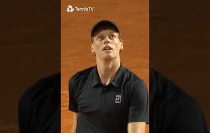 jannik-sinner-wins-on-return-vs-navone-