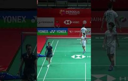 brilliant-save-from-the-floor!-#shorts-#badminton-#bwf