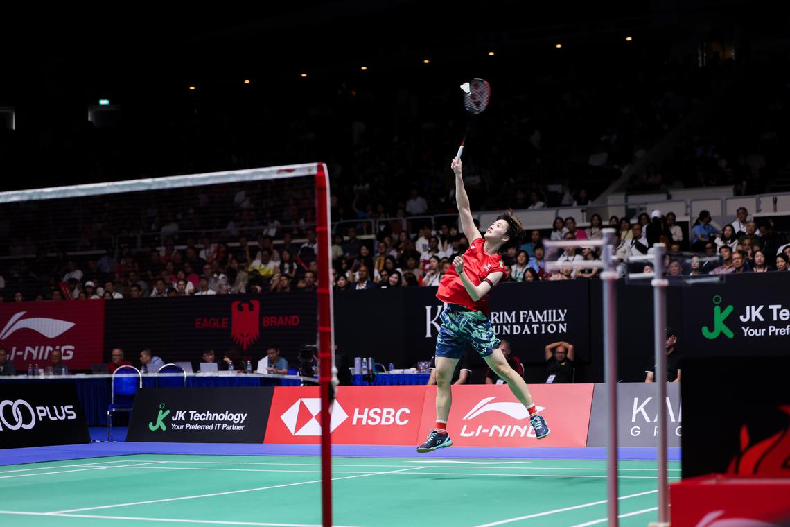 china’s-chen-yufei,-thailand’s-kunlavut-vitidsarn-claim-singles-titles-at-kff-s’pore-badminton-open