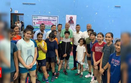 rd-baheti-charitable-trust-jaipur-district-open-badminton-championship-gets-underway;-dr-neeraj-k-pawan-inaugurates-week-long-competition
