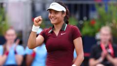 ‘free-and-expressive’-raducanu-wins-on-‘home-turf’