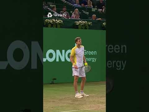 thunder-&-lightning-interrupts-tennis-match-️