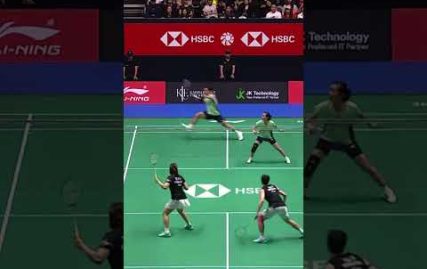 bass-and-fame-on-!-#badminton-#dechapolpuavaranukroh-#supissarapaewsampran