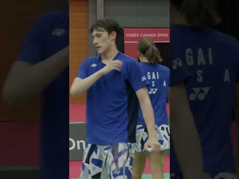 a-perfect-defensive-shot!-#shorts-#badminton-#bwf